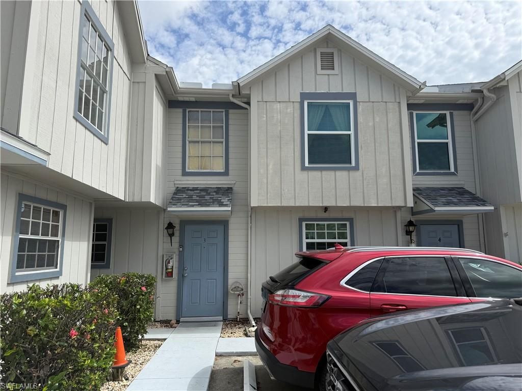 Image 1 of property listing at 1005 SW 48th TER 3, Cape Coral, FL 33914