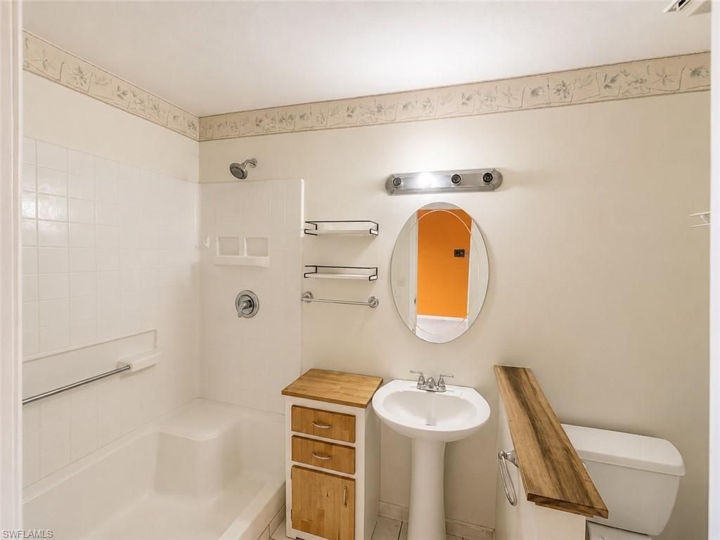 Image 19 of property listing at 1005 SW 48th TER 3, Cape Coral, FL 33914