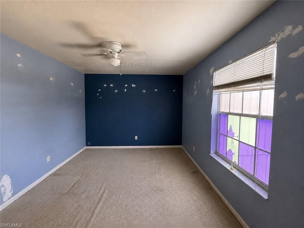 Image 9 of property listing at 1005 SW 48th TER 3, Cape Coral, FL 33914