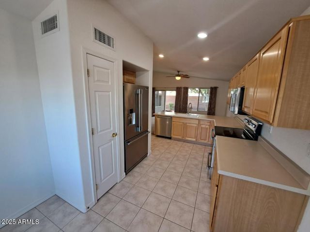 3707 E ROLLING GREEN Way, Chandler, AZ 85249