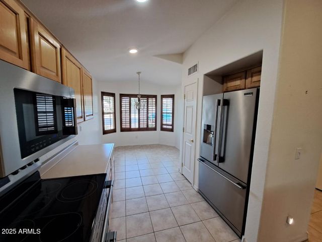 3707 E ROLLING GREEN Way, Chandler, AZ 85249