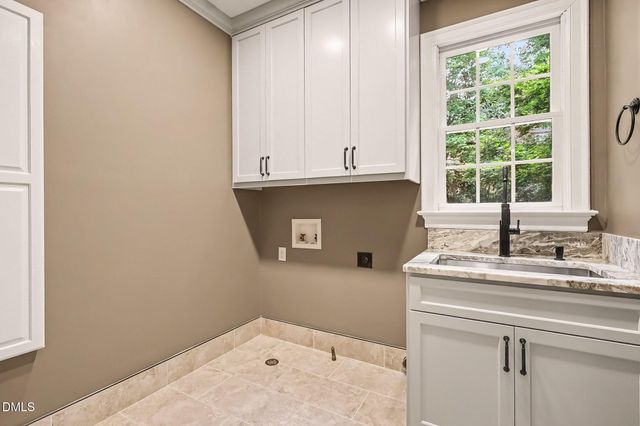 6121 Carlyle Drive, Raleigh, NC 27614
