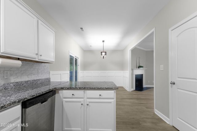 407 Olde Sail Court, Sneads Ferry, NC 28460