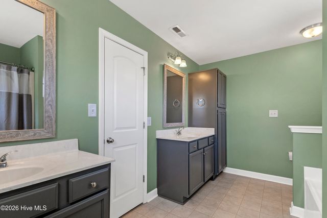 407 Olde Sail Court, Sneads Ferry, NC 28460