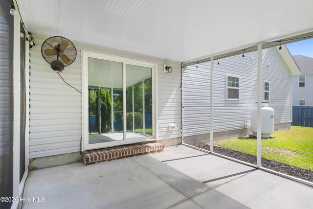 407 Olde Sail Court, Sneads Ferry, NC 28460