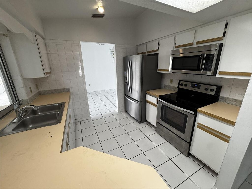 Image 4 of property listing at 2340 LINTON LANE, Port Charlotte, FL 33952