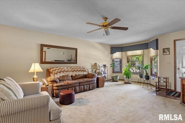 6416 Hayley Court, Springfield, IL 62712