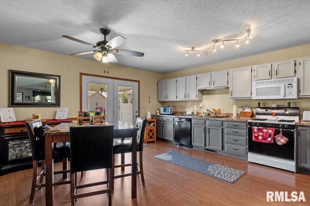 6416 Hayley Court, Springfield, IL 62712