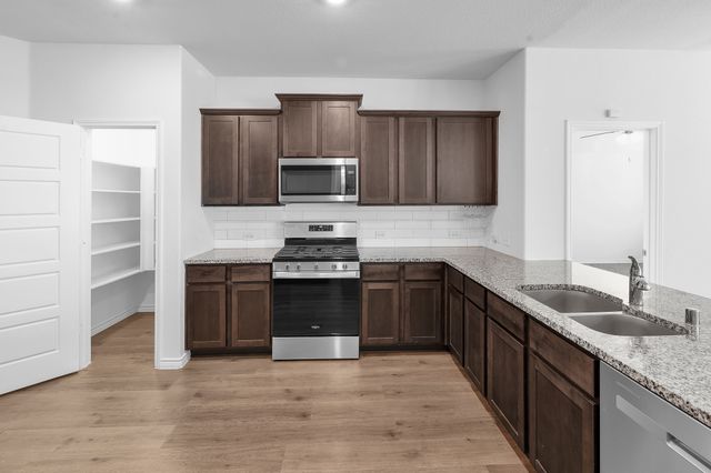 710 Fort Lane, Fate, TX 75189