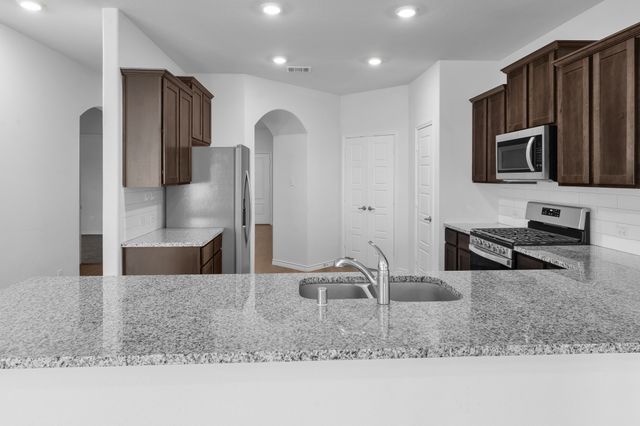 710 Fort Lane, Fate, TX 75189