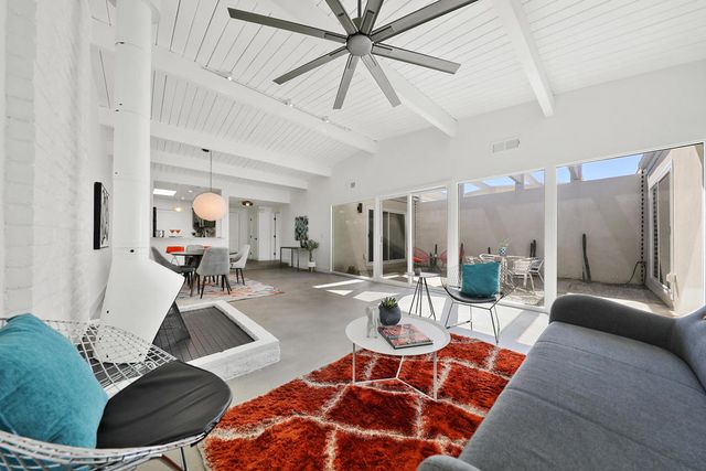 2041 S Calle Palo Fierro, Palm Springs, CA 92264