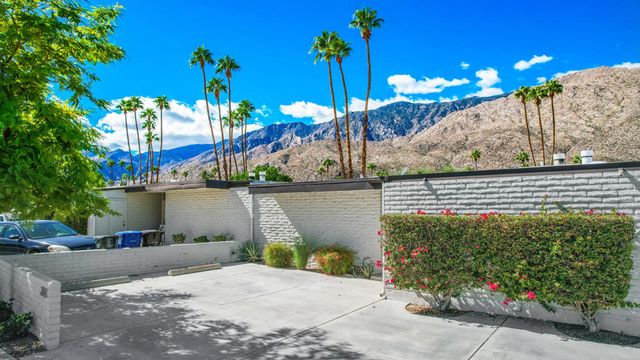 2041 S Calle Palo Fierro, Palm Springs, CA 92264