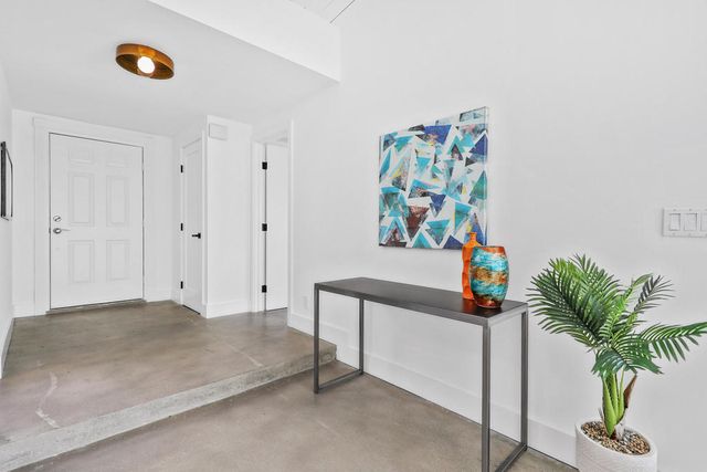 2041 S Calle Palo Fierro, Palm Springs, CA 92264