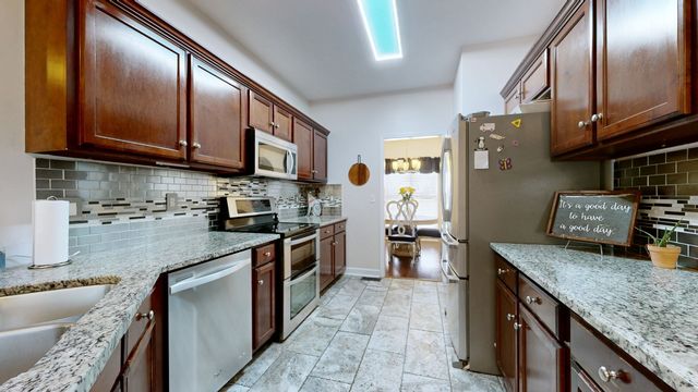1611 Woodhaven Ct, Lebanon, TN 37087