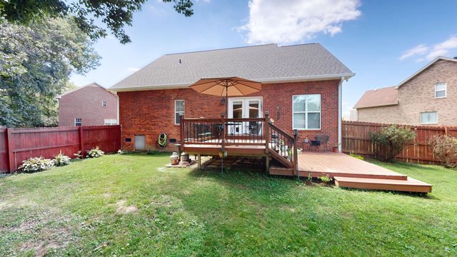 1611 Woodhaven Ct, Lebanon, TN 37087