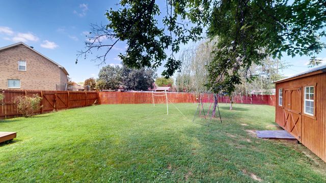 1611 Woodhaven Ct, Lebanon, TN 37087