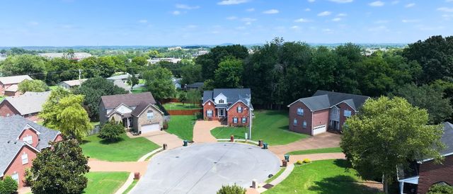 1611 Woodhaven Ct, Lebanon, TN 37087