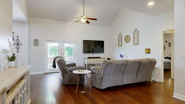 1611 Woodhaven Ct, Lebanon, TN 37087