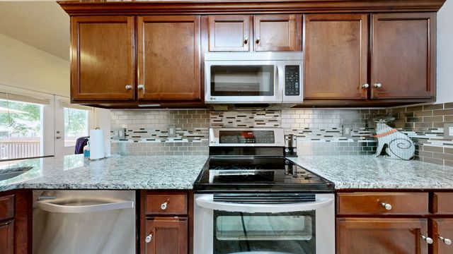 1611 Woodhaven Ct, Lebanon, TN 37087