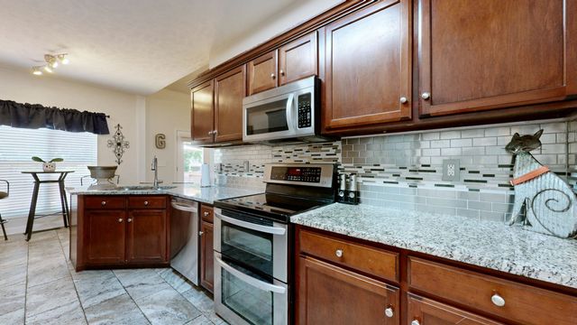 1611 Woodhaven Ct, Lebanon, TN 37087