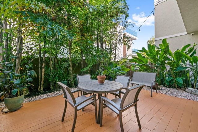 2517 NE 18th Street, Fort Lauderdale, FL 33305