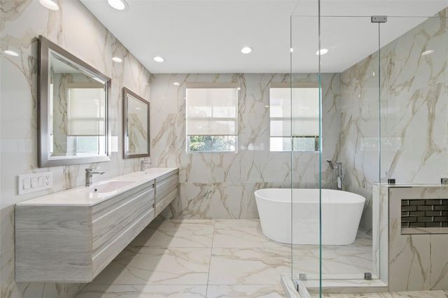 2517 NE 18th Street, Fort Lauderdale, FL 33305