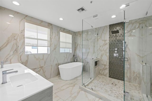 2517 NE 18th Street, Fort Lauderdale, FL 33305