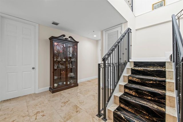 2517 NE 18th Street, Fort Lauderdale, FL 33305