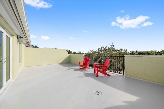 2517 NE 18th Street, Fort Lauderdale, FL 33305