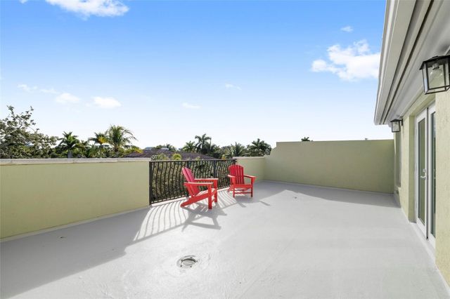 2517 NE 18th Street, Fort Lauderdale, FL 33305