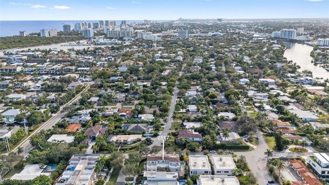2517 NE 18th Street, Fort Lauderdale, FL 33305