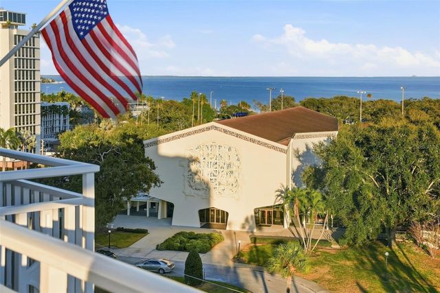 700 BEACH DRIVE NE 302, St Petersburg, FL 33701