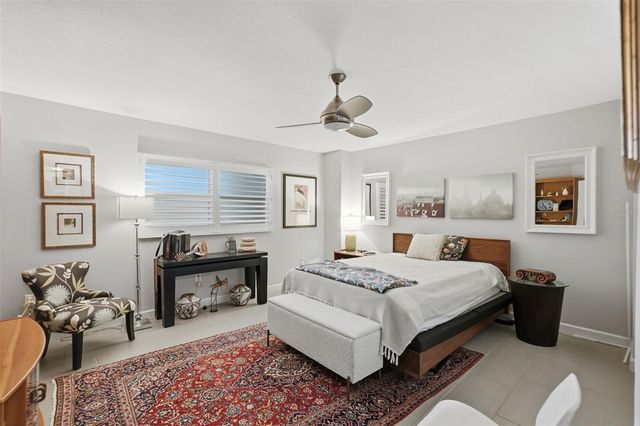 700 BEACH DRIVE NE 302, St Petersburg, FL 33701