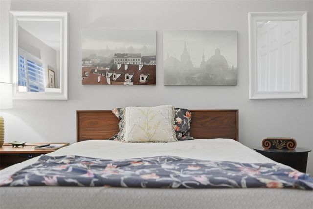 700 BEACH DRIVE NE 302, St Petersburg, FL 33701