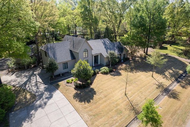 2930 COUNTRY PLACE DR, Collierville, TN 38017