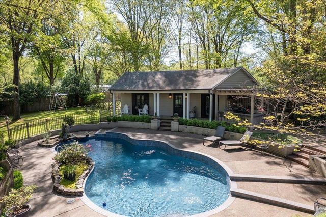 2930 COUNTRY PLACE DR, Collierville, TN 38017