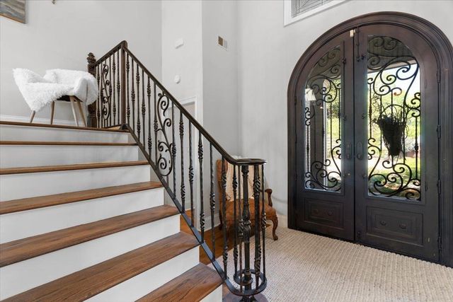 2930 COUNTRY PLACE DR, Collierville, TN 38017