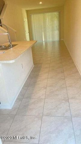 884 ROTARY Road, Jacksonville, FL 32211
