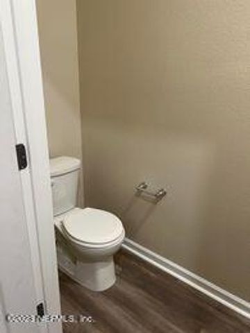 884 ROTARY Road, Jacksonville, FL 32211