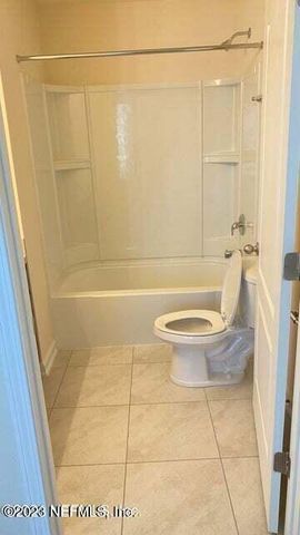 884 ROTARY Road, Jacksonville, FL 32211