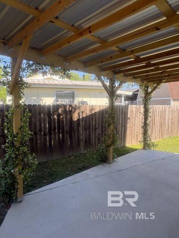 134 Defuniak Loop, Lillian, AL 36549