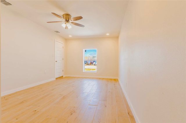 1014 Gillette St, Kingsville, TX 78363