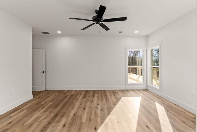 15 Elrod Drive, Greers Ferry, AR 72067