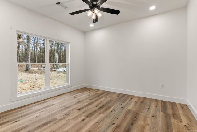 15 Elrod Drive, Greers Ferry, AR 72067