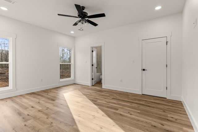 15 Elrod Drive, Greers Ferry, AR 72067