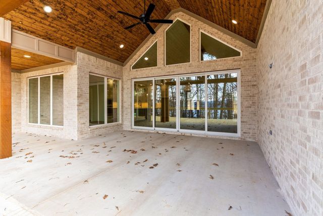 15 Elrod Drive, Greers Ferry, AR 72067