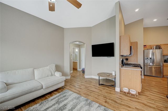 1557 Ward Frontier Lane, Henderson, NV 89002