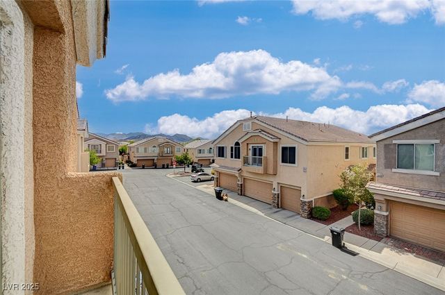 1557 Ward Frontier Lane, Henderson, NV 89002