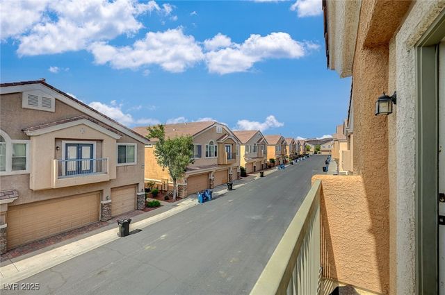 1557 Ward Frontier Lane, Henderson, NV 89002