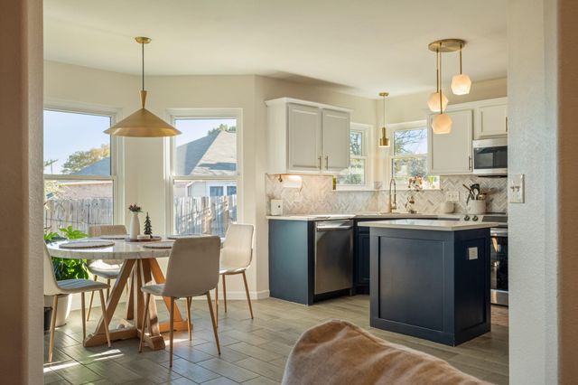 164 Johnnys WAY, Kyle, TX 78640